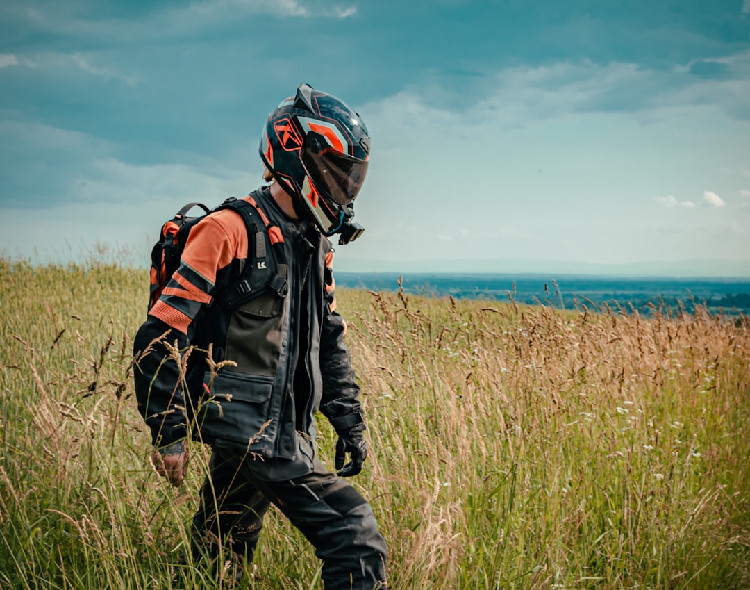 W co się ubrać na motocykl? Zobacz, jak dobrać odpowiedni strój