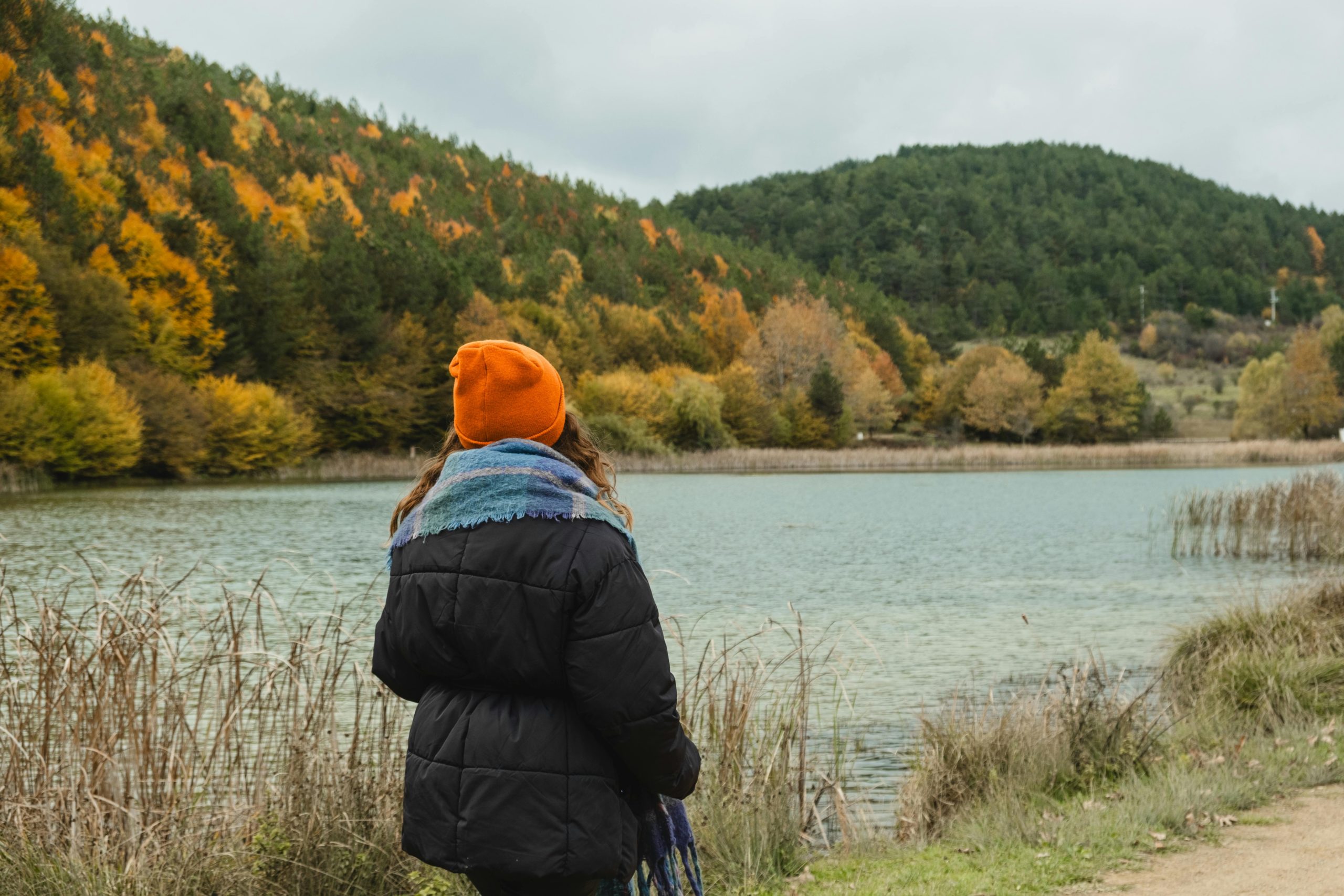 Jak wybrać szal w MEDICINE podczas Black Friday, aby dopełnił jesienną garderobę?