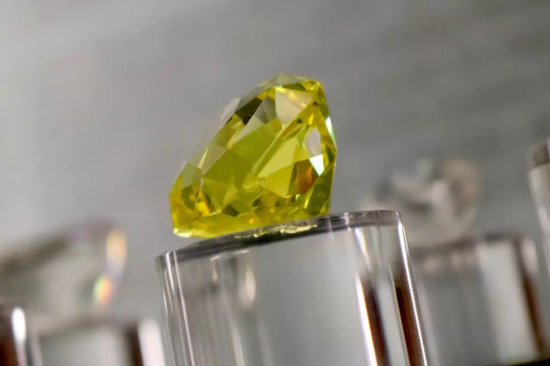 Jak się ubrać na babski wieczór? Wybierz strój, który połączy wygodę i styl na tę wyjątkową noc!